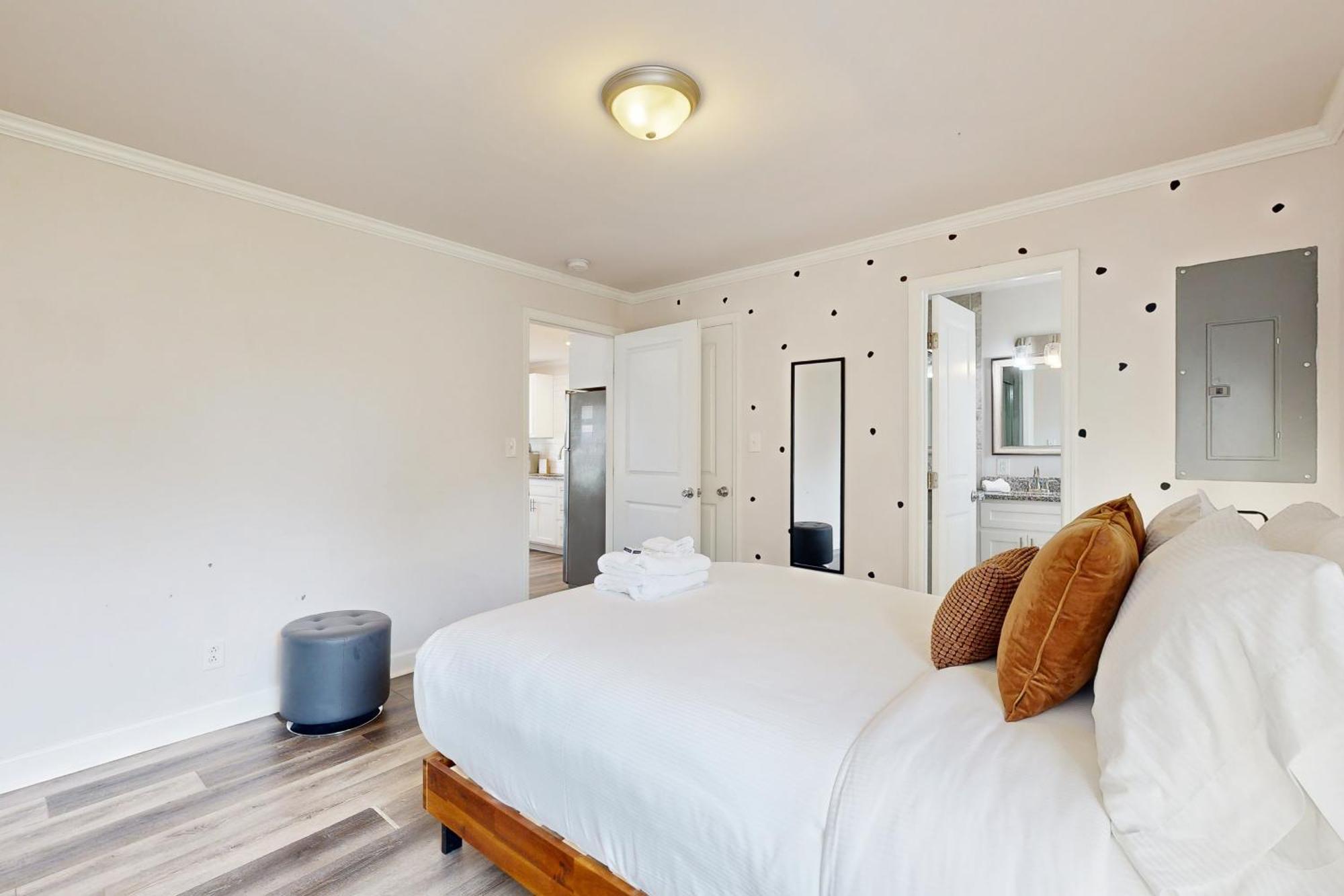 Capitol Hill Retreat A Villa แนชวิลล์ ภายนอก รูปภาพ