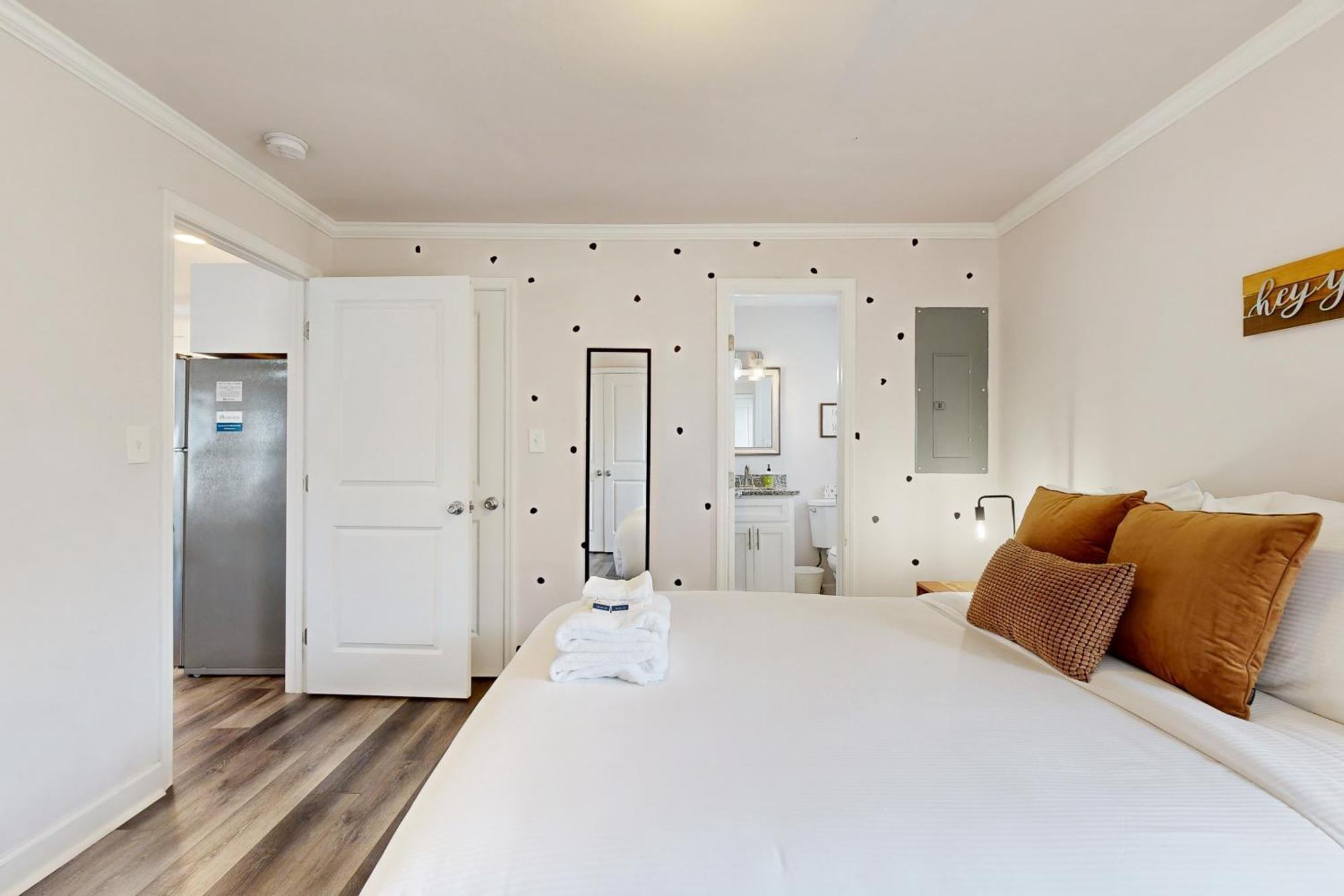 Capitol Hill Retreat A Villa แนชวิลล์ ภายนอก รูปภาพ