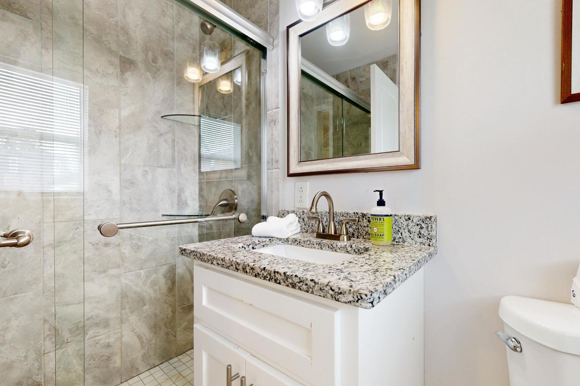 Capitol Hill Retreat A Villa แนชวิลล์ ภายนอก รูปภาพ