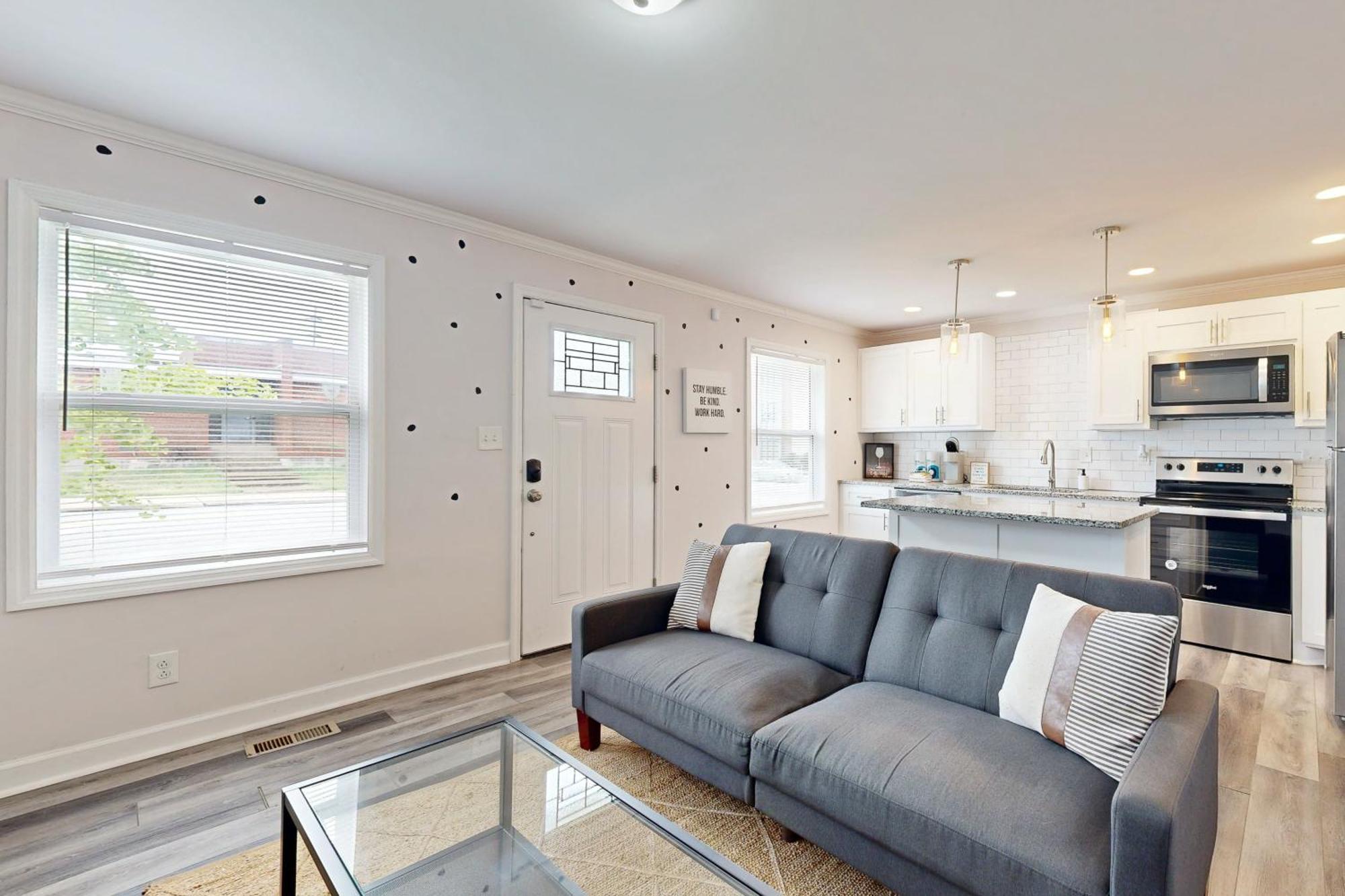 Capitol Hill Retreat A Villa แนชวิลล์ ภายนอก รูปภาพ