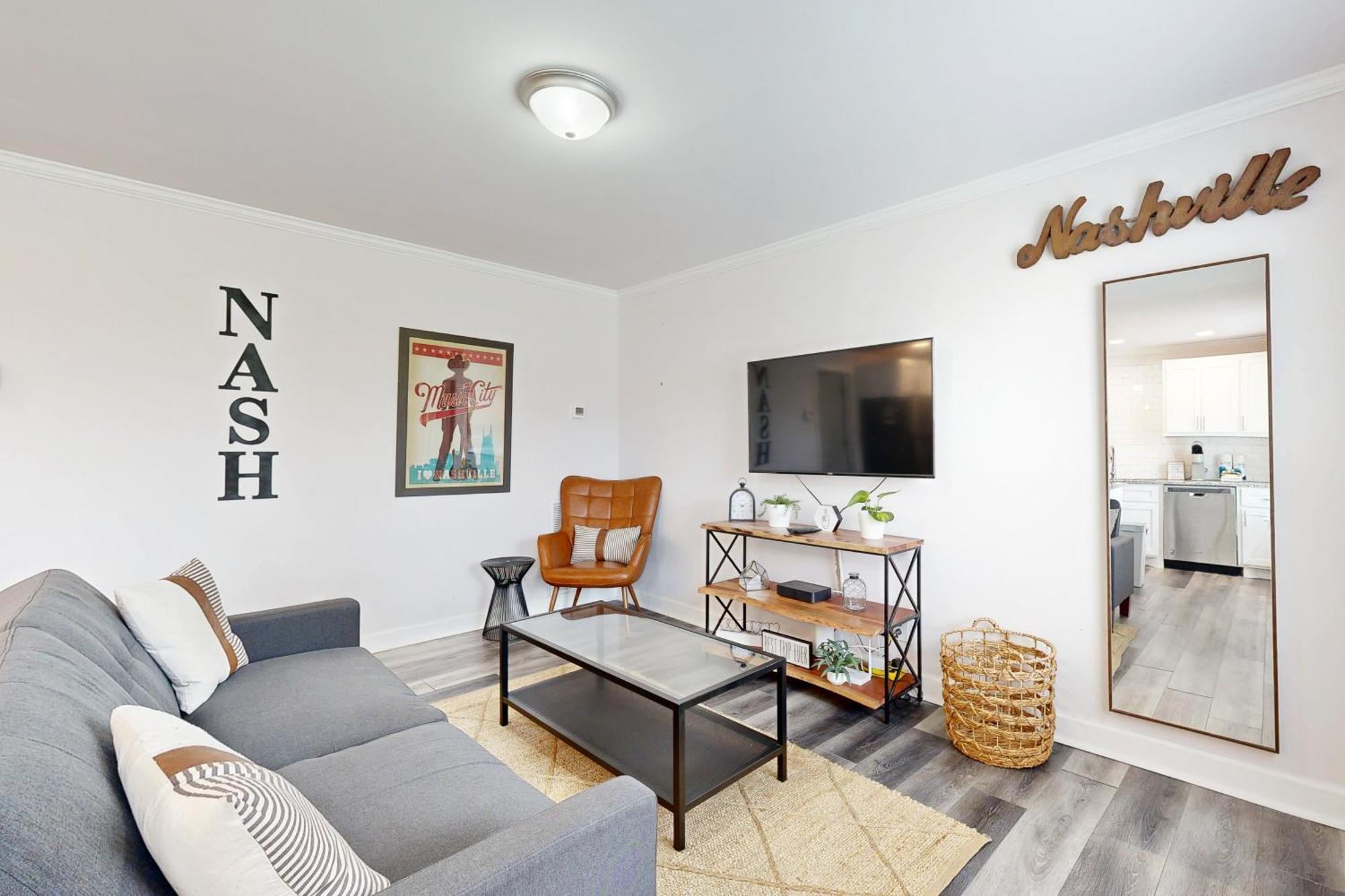 Capitol Hill Retreat A Villa แนชวิลล์ ภายนอก รูปภาพ